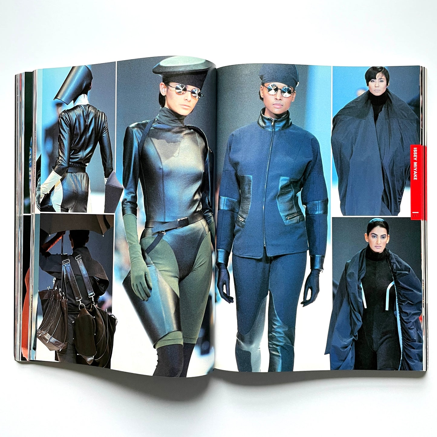 The Fashion Collections Paris-London: '90 - '91 Autumn/Winter