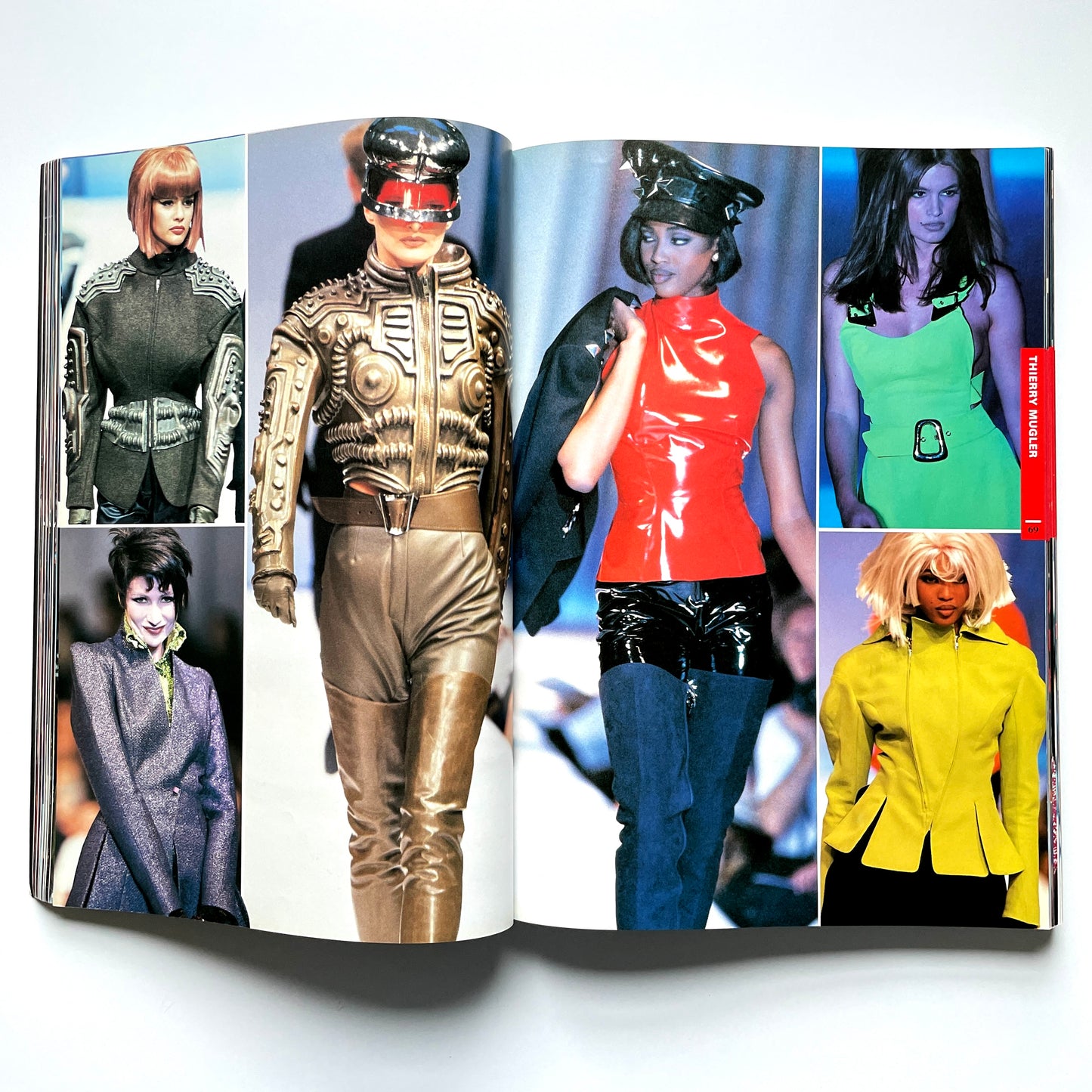 The Fashion Collections Paris-London: '90 - '91 Autumn/Winter