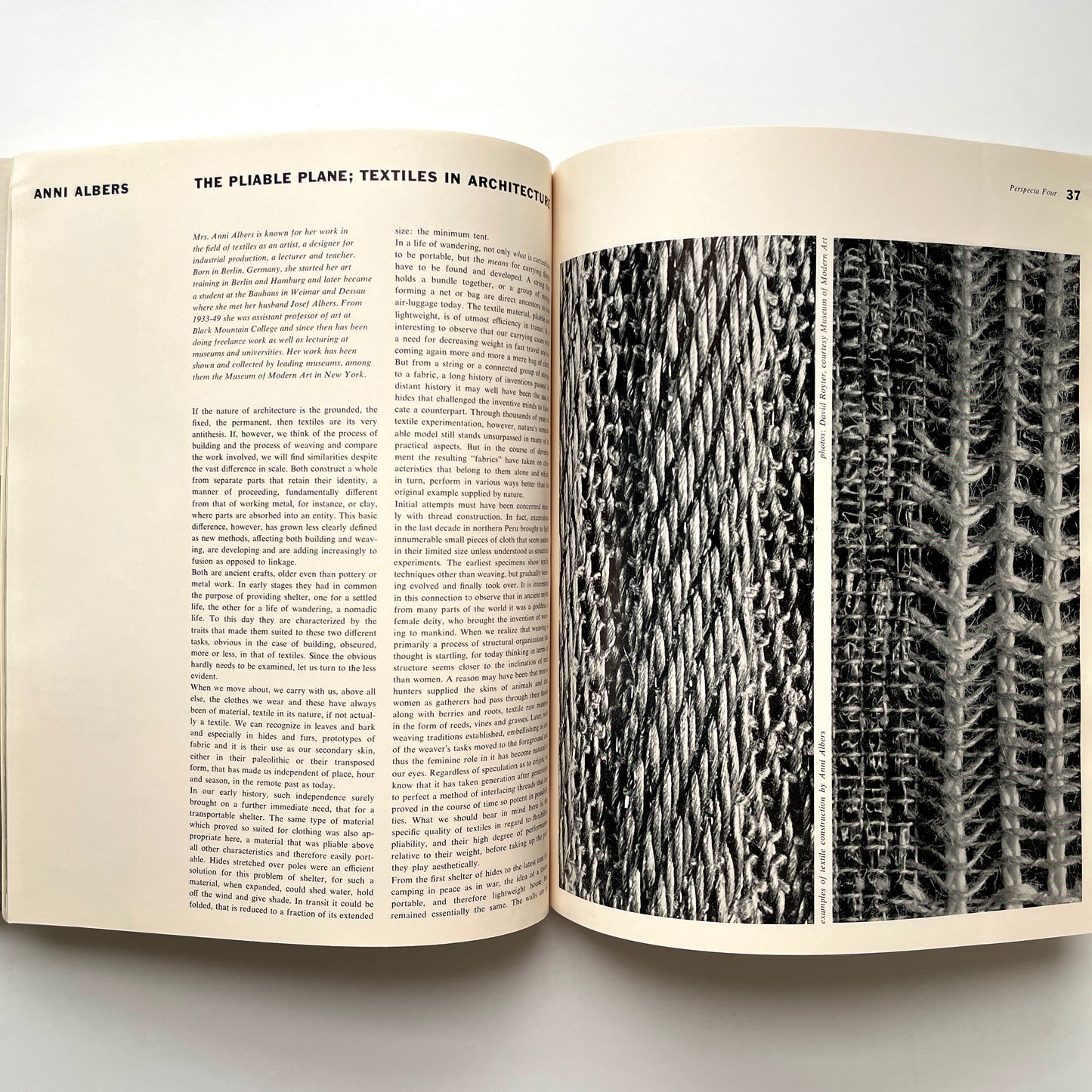 Perspecta - The Yale Architectural Journal Vol. 4